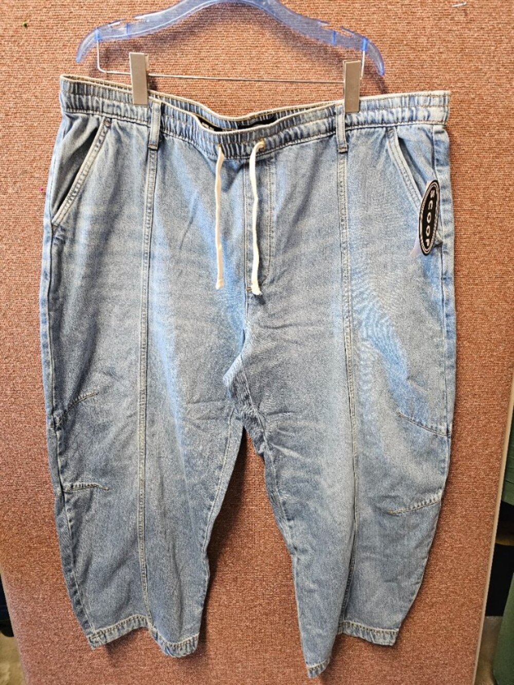 Scoop Pull On Crop Barrel Jeans XXL 20 Light Wash Denim NWT